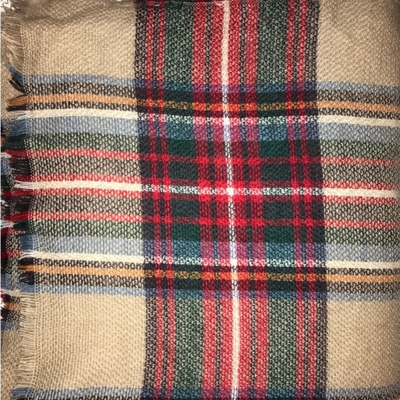 ModCloth tartan plaid blanket wrap/scarf/shawl - Picture 13 of 17